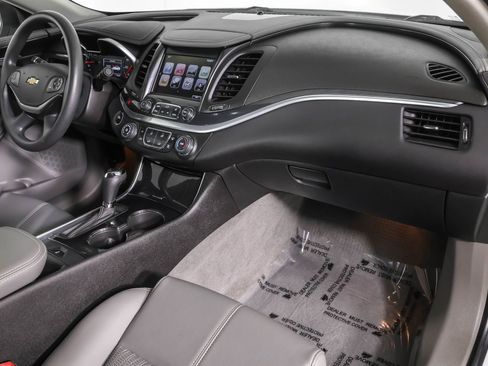 Used 2019 Chevrolet Impala LS image 41