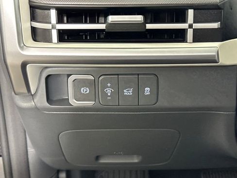 Used 2025 Hyundai Santa Fe SEL image 19