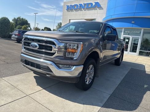 Used 2021 Ford F150 XLT w/ Equipment Group 302A High image 17