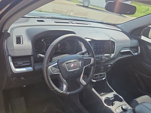 Used 2024 GMC Terrain SLE w/ Driver Convenience Package AWD/4WD image 19