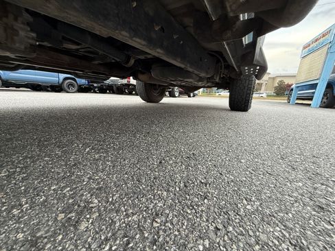 Used 2021 Toyota Tacoma TRD Off-Road image 46