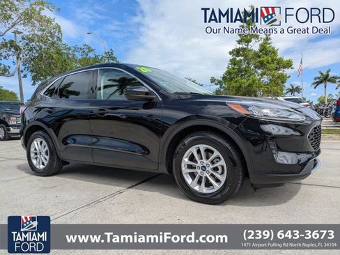 Used 2020 Ford Escape SE FWD image 1