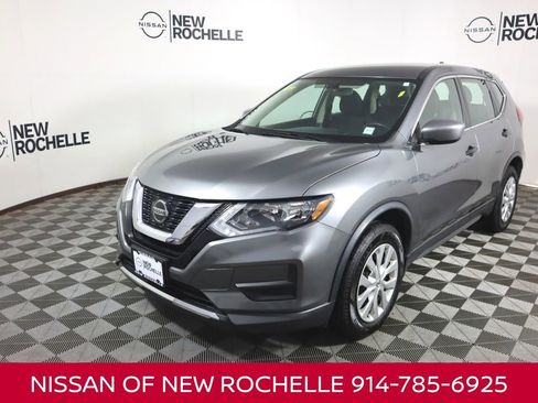 Used 2018 Nissan Rogue S image 1