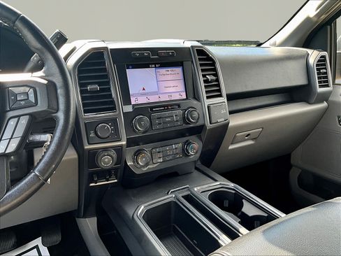 Used 2019 Ford F150 XLT w/ Equipment Group 302A Luxury AWD/4WD image 10