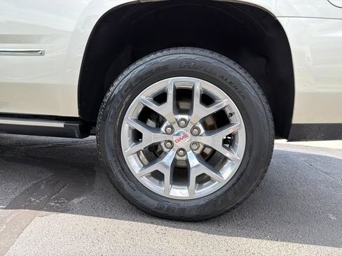 Used 2017 GMC Yukon Denali w/ Open Road Package RWD image 36