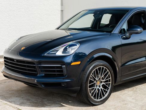 Used 2023 Porsche Cayenne Platinum Edition AWD/4WD image 15