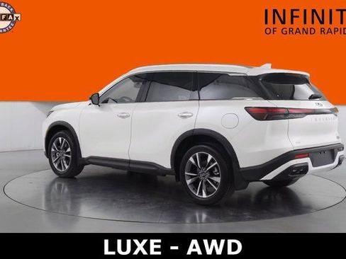 Used 2024 INFINITI QX60 Luxe image 5