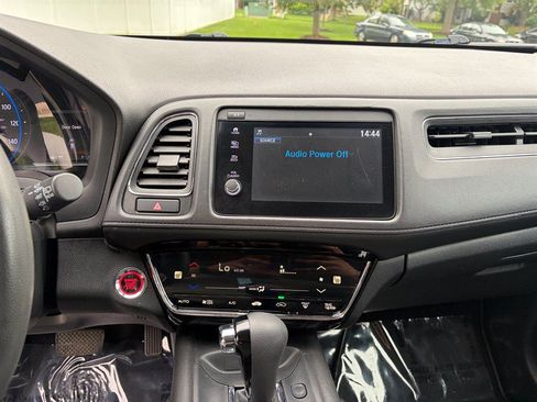 Used 2019 Honda HR-V EX image 23