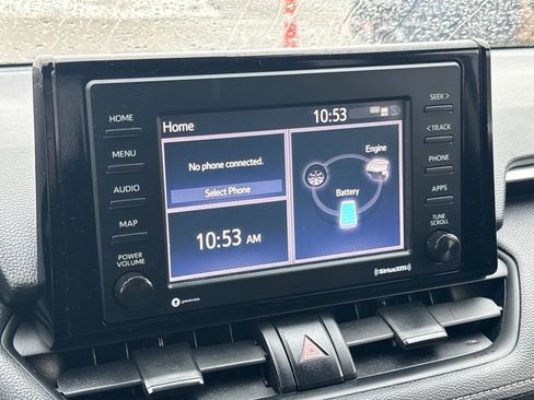 Used 2020 Toyota RAV4 LE image 22