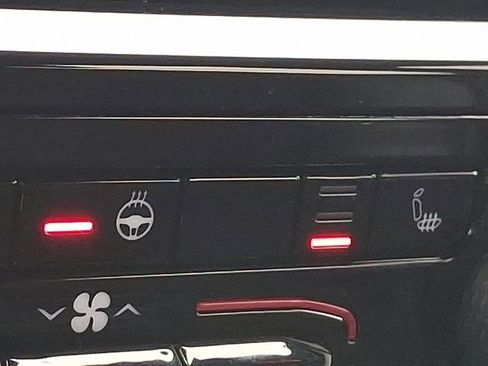 Used 2022 Jeep Grand Cherokee L Laredo image 23