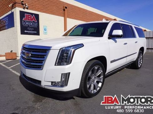 Used 2020 Cadillac Escalade ESV Platinum image 16