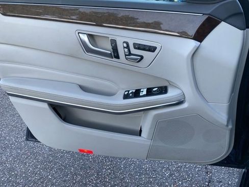 Used 2016 Mercedes-Benz E 350 Sedan image 21