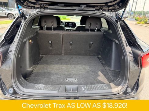 Used 2024 Chevrolet Trax RS w/ Driver Confidence Package FWD image 15