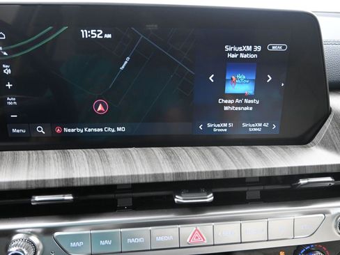 New 2025 Kia Telluride EX w/ EX Captain's Chair Package image 16