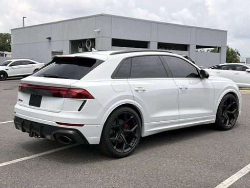 Used 2026 Audi RS Q8 performance AWD/4WD image 6