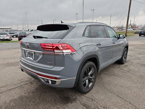 Used 2021 Volkswagen Atlas Cross Sport SE w/ Panoramic Sunroof Package AWD/4WD image 4