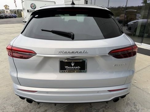 Certified 2023 Maserati Grecale Modena image 7