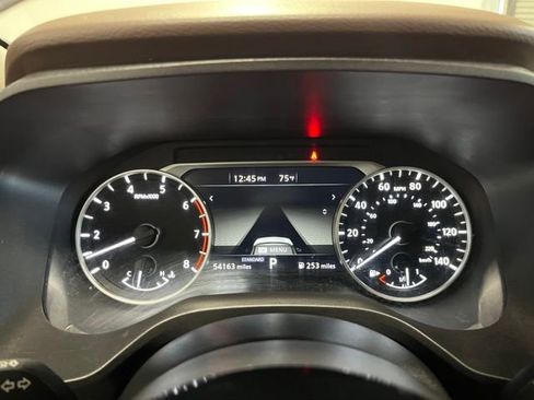 Used 2023 Nissan Rogue SV FWD image 24