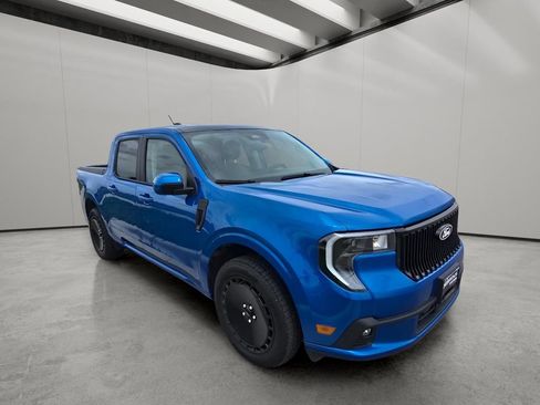 Used 2025 Ford Maverick Lobo AWD/4WD image 8