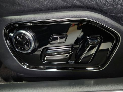 Used 2015 Audi A8 L 3.0T w/ Premium Package image 26