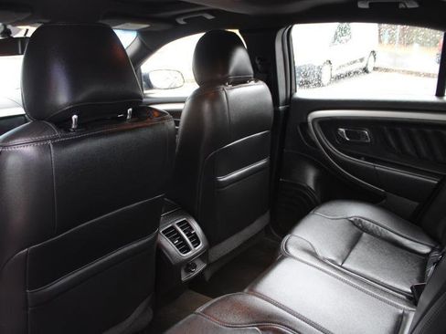 Used 2018 Ford Taurus SEL w/ Equipment Group 201A FWD image 11