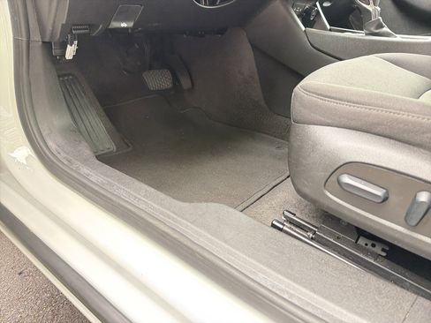 Used 2025 Chevrolet Malibu LT image 17