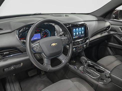 Used 2023 Chevrolet Traverse LT image 15