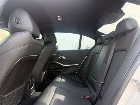 Used 2020 BMW 330i Sedan w/ Convenience Package image 28