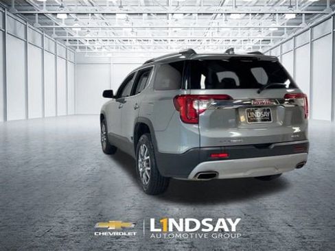 Used 2023 GMC Acadia SLT image 8