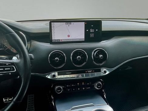Certified 2023 Kia Stinger GT2 AWD/4WD image 9