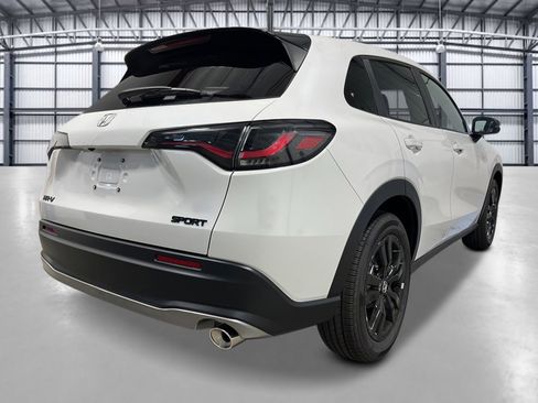 New 2026 Honda HR-V Sport image 5
