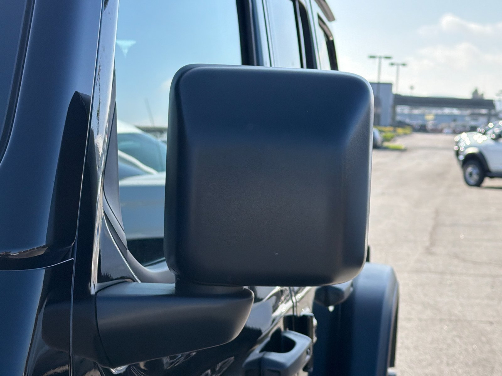 Used 2025 Jeep Wrangler Unlimited Rubicon AWD/4WD image 40