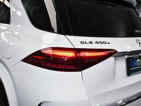 Used 2025 Mercedes-Benz GLE 450e 4MATIC w/ AMG Line Exterior image 86
