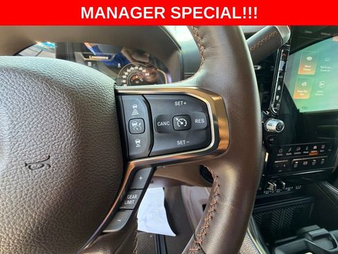 Used 2025 RAM 2500 Limited AWD/4WD image 25