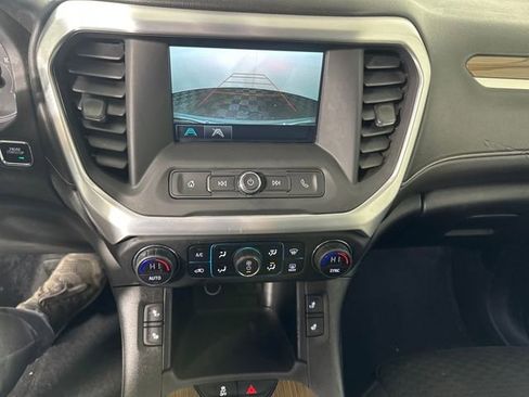 Used 2019 GMC Acadia SLE image 22