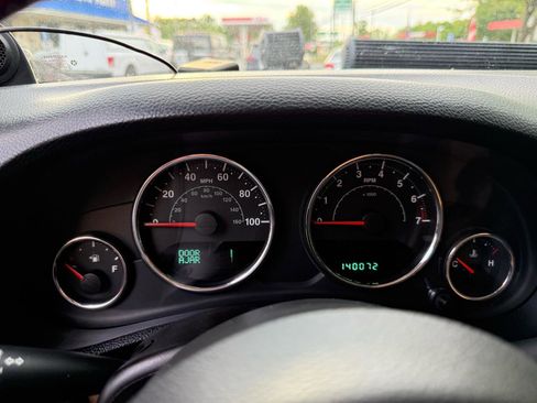 Used 2013 Jeep Wrangler Unlimited Sahara w/ Connectivity Group AWD/4WD image 24