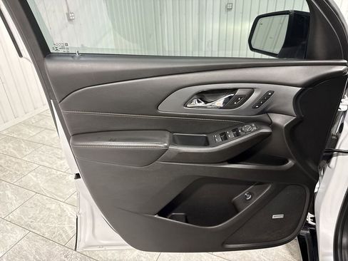 Used 2021 Chevrolet Traverse Premier w/ Redline Edition FWD image 23