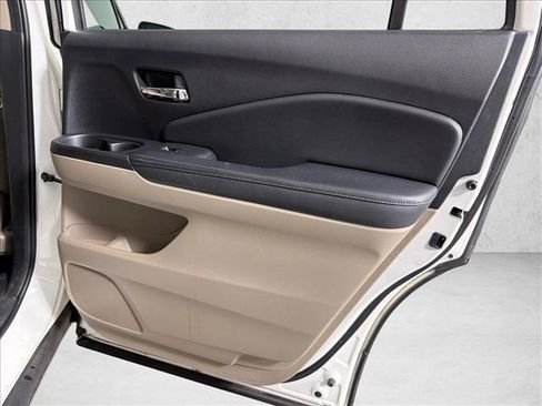 Used 2019 Honda Pilot EX image 16