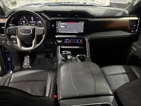 Used 2025 GMC Sierra 1500 Denali w/ Denali Reserve Package AWD/4WD image 30
