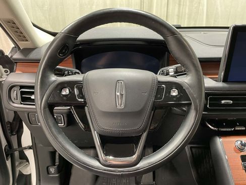 Used 2024 Lincoln Aviator Reserve w/ Equipment Group 201A AWD/4WD image 10