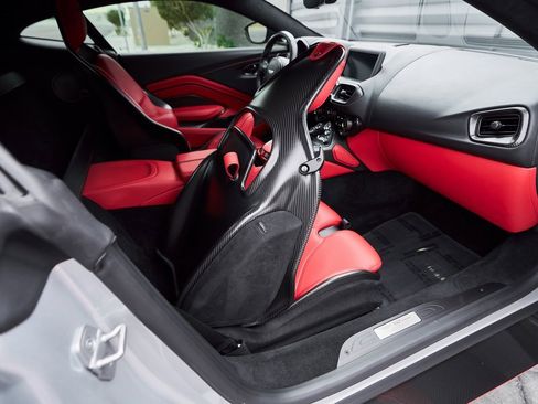 Used 2023 Aston Martin V12 Vantage image 47