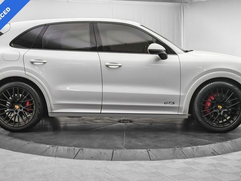 Used 2023 Porsche Cayenne GTS image 10