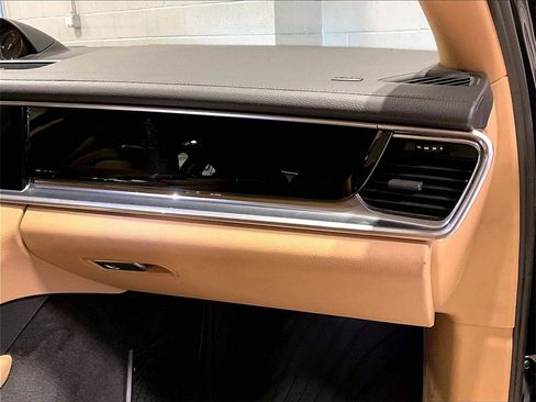 Certified 2019 Porsche Panamera 4 image 19