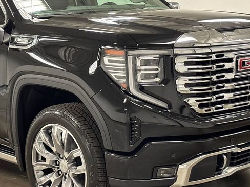 New 2026 GMC Sierra 1500 Denali w/ Denali Reserve Package AWD/4WD image 4