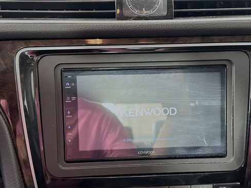 Used 2014 Volkswagen Passat TDI SEL Premium image 14