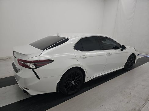 Used 2023 Toyota Camry XSE FWD image 4