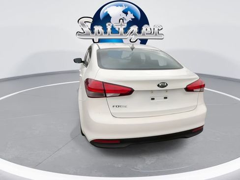 Used 2017 Kia Forte LX image 8