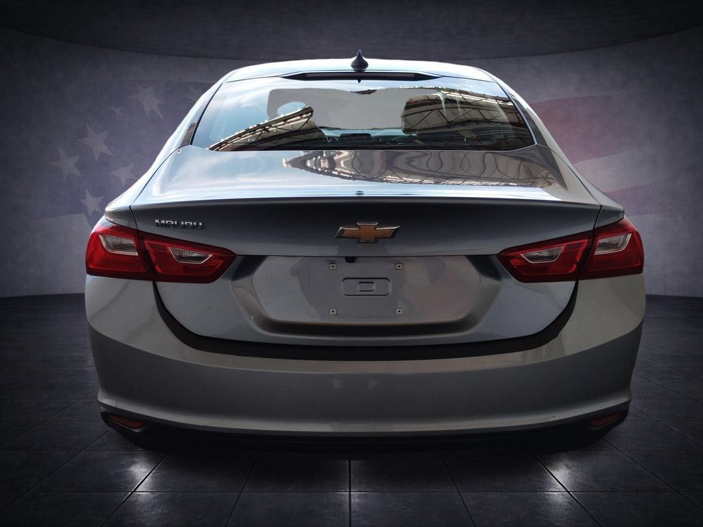 Used 2024 Chevrolet Malibu LS FWD image 4