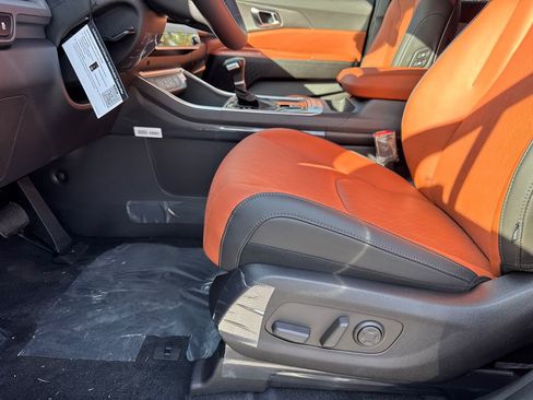 New 2026 Kia Carnival EX image 10