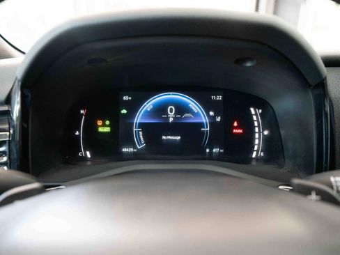 Used 2025 Toyota Camry SE FWD image 16